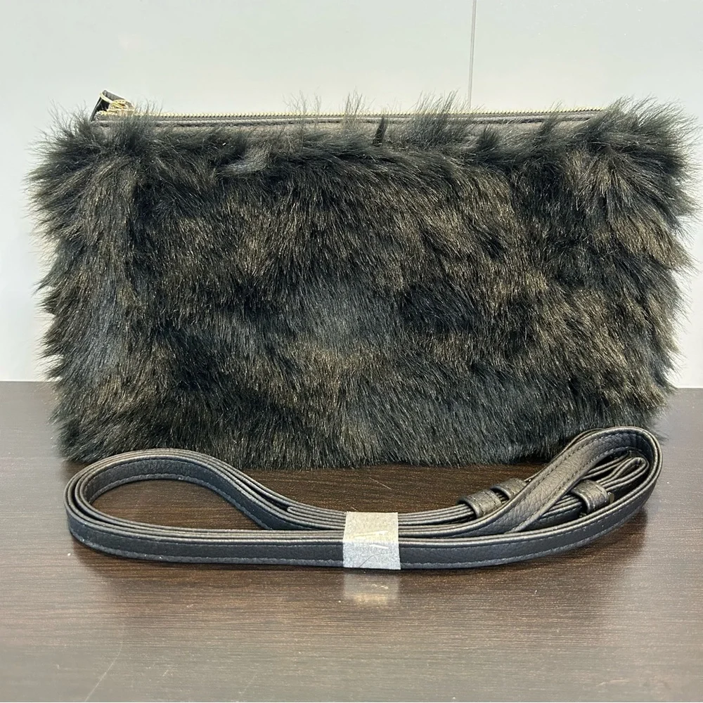 Uniqlo Faux Fur Black Furry Crossbody Bag Purse - Picture 2 of 6